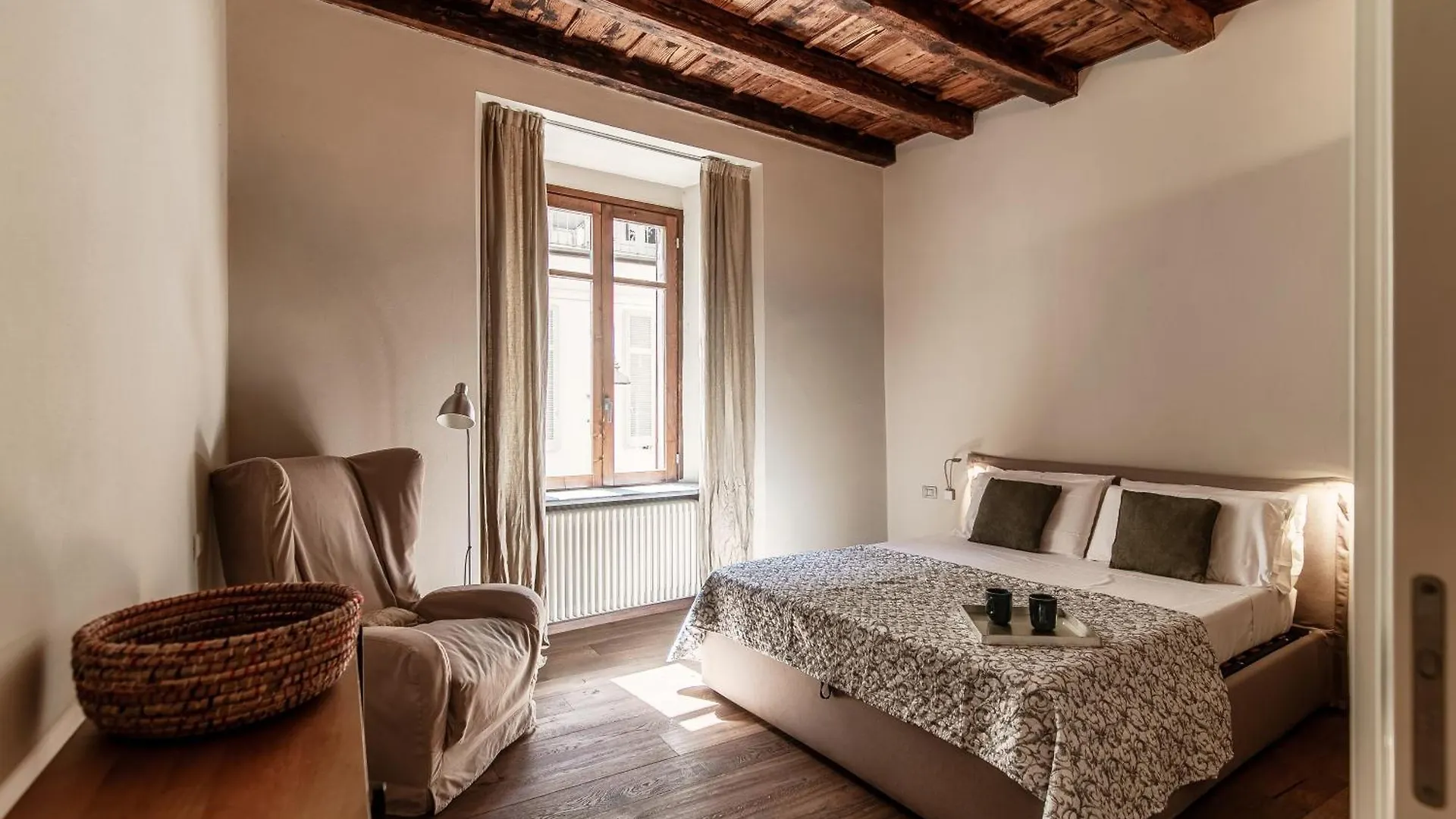 First & Urban Oasis - By Myhomeincomo 0*, Como Italien
